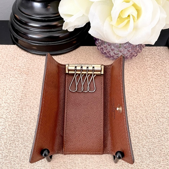 Authentic Louis Vuitton Monogram 4 Key Wallet Card Holder - Picture 12 of 16